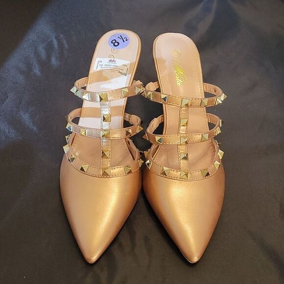 BRAND NEW ACATA DROOLOVER RIVET CASUAL BUCKLE STRAP FASHION POINTED TOE LOW HEEL - Picture 3 of 14